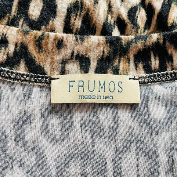 Vintage FRUMOS Animal‑Print High‑Low Tunic Blouse – Made in USA – Size ~44" Bust - Picture 11 of 12